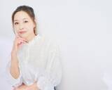 「50歳・インリン「メンタルが崩壊しかけた」日本での“孤独な産後”を明かす。今は朝6時起きで市場へ通う3児の母に」の画像15