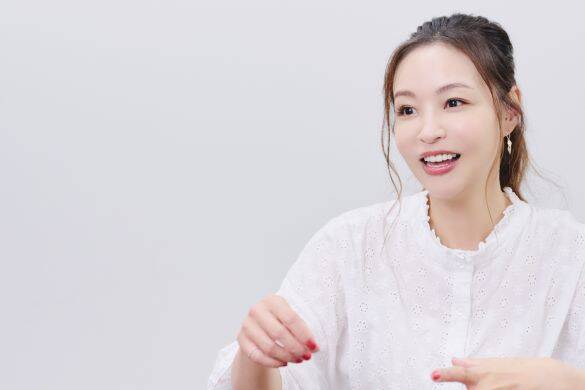 50歳・インリン「メンタルが崩壊しかけた」日本での“孤独な産後”を明かす。今は朝6時起きで市場へ通う3児の母に