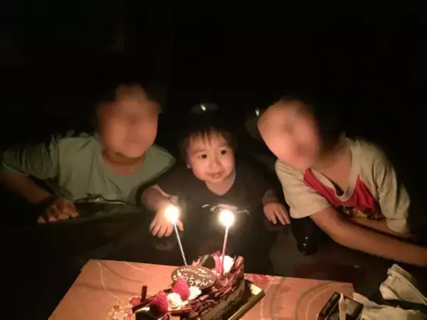 「わが子の死で「夫婦関係が破綻」することも。3歳目前の息子を亡くした母が語る、親たちが直面する“苦しみ”」の画像
