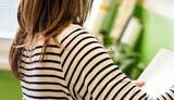 「33歳女性中学教師、12年ぶりに再会した教え子に恋して悲劇。100万円を失う／恋愛人気記事BEST」の画像1