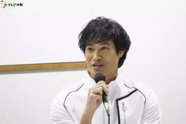 「「父は中日の元守護神」大河で躍動する185cm・元ラガーマン俳優の正体。M-1挑戦や双子の兄との共演も話題の“異色すぎる2世”とは」の画像