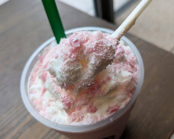 スタバのフラペチーノ700円は高いのか？→「値段ほどの価値なし」と考える人がいても「それでいい」と言い切れる理由