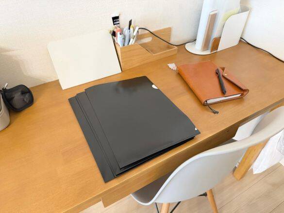 「どこで売ってるの？」と聞かれる！ 無印良品“透けない黒のクリアファイル”が優秀すぎた。1枚38円でコスパ抜群｜無印良品週間に買いたいもの
