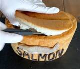 「パンで作られた「鮭の缶詰」の中身に衝撃！「おなかから大量の…」作者の正体は？本人を直撃」の画像9