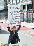 「中国側関係者が台湾記者の取材を妨害 習近平氏に抗議する人の姿も APEC会場周辺で」の画像1