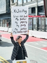 中国側関係者が台湾記者の取材を妨害 習近平氏に抗議する人の姿も APEC会場周辺で