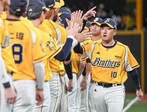 台湾シリーズ、味全が開幕3連勝　平野監督の中信は崖っぷち