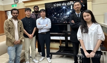 軌道投入成功の超小型衛星に台湾の技術　中興大学長「研究開発の実力示した」