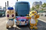 「高雄LRTにラッピング列車登場　高雄メトロとタイガーエア台湾、岡山県がコラボ」の画像1
