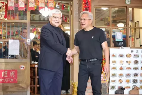 エヌビディア・フアンCEO、TSMCの生産能力「10年で100％以上成長」／台湾