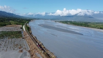 花蓮の洪水被害、死者18人に　新たに1人の遺体を発見／台湾