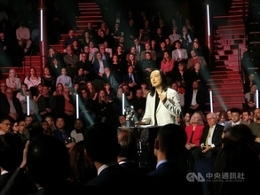 オードリー・タン氏「もう一つのノーベル賞」受賞で演説　多様な意見が台湾を押し上げる