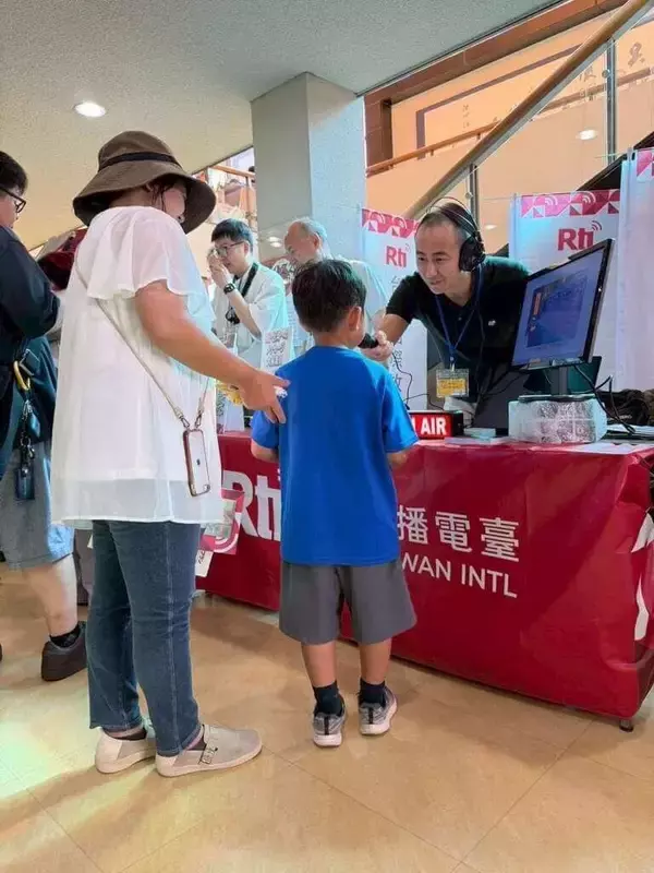 台湾の国際放送局、大阪の無線イベントに参加　無線愛好家らと交流