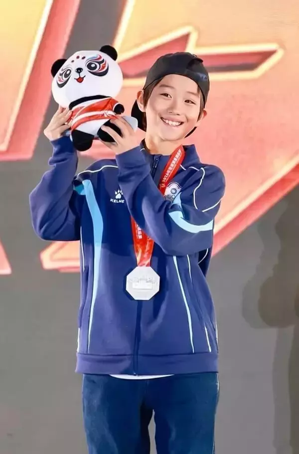 台湾の葉子陽が11歳で銀　スケートボードアジア選手権・男子ジュニアストリート
