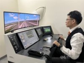 台湾高鉄、乗務員用施設「南区運転センター」初公開　運転シミュレーターで対応力向上図る