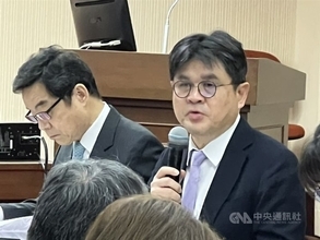 台湾高速鉄道の新型車両、投入前倒しの可能性　鉄道局長、目標は「来年半ば」