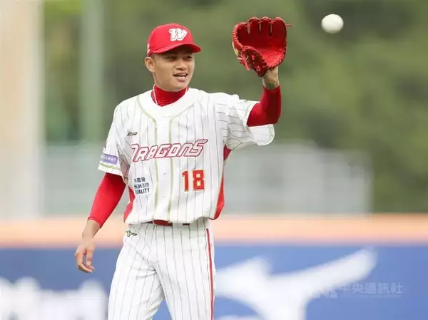 ソフトバンク、台湾・徐若熙に3年総額15億円超の契約を提示か