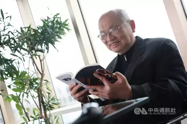 医師で作家の陳耀昌さんが死去　76歳　歴史ドラマの原作など手がける／台湾