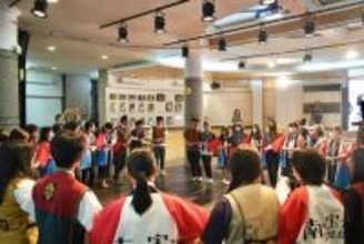 台湾・屏東と鹿児島の高校生が交流、熱帯農業博覧会で「おはら祭」披露