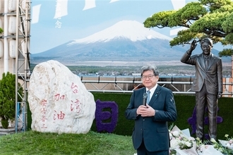 自民・萩生田幹事長代行、高雄市を訪問　陳市長と面会　東京都八王子市議ら同行／台湾