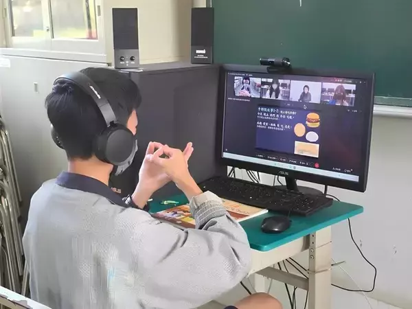 台湾手話普及へ　教育部、遠隔教育を推進　児童生徒約3000人が受講