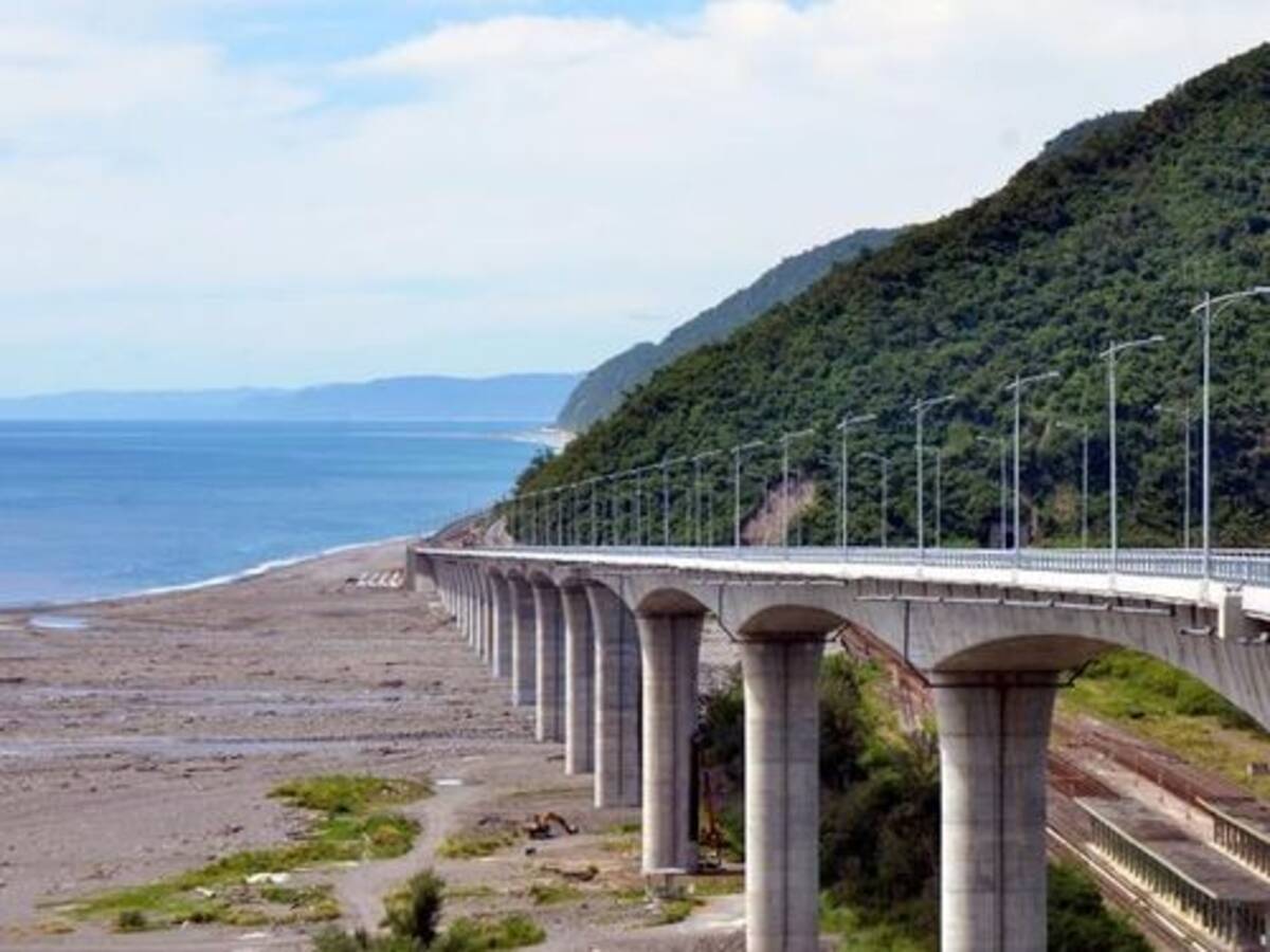 南東部の海沿い走る高架道路が来月開通へ 眼下に絶景広がる 台湾 17年9月21日 エキサイトニュース