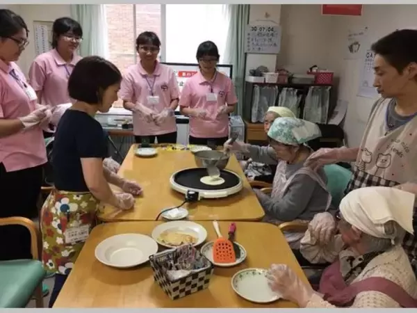 「台湾人大学生が日本の介護施設で研修  「人間本位」のケアを称賛」の画像