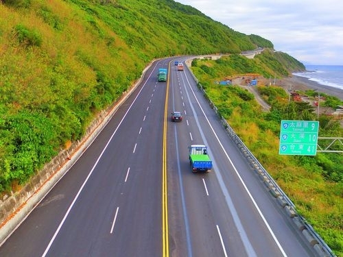 台湾南部と東部結ぶ道路整備完了