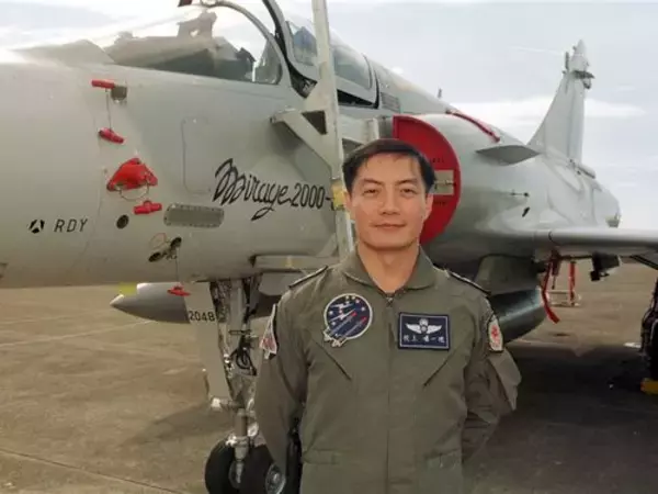「制服組トップの参謀総長  ヘリ事故で殉職、最高位／台湾」の画像
