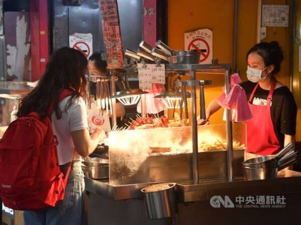 台湾、飲食業回復の見通し 感染落ち着きで経済振興策が始動
