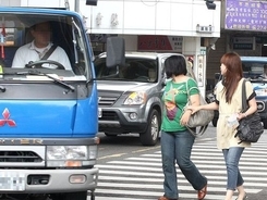 交差点、交通ルール遵守を  取り締まり強化月間、9月に台湾全土で