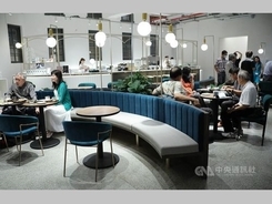 日本時代は留置場  モダンなカフェに変身  海外でデザイン賞／台湾・台南