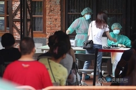 台湾、国内感染286人  1人死亡  新型コロナ