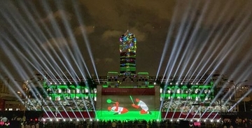 国慶節、総統府で光のショー 五輪パラ選手に敬意、「台湾です」の声も