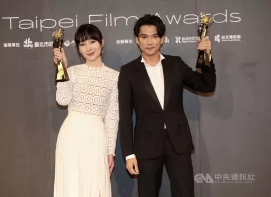 ロイ チウ 女優アン シューとの結婚を発表 映画で共演 台湾 21年12月10日 エキサイトニュース