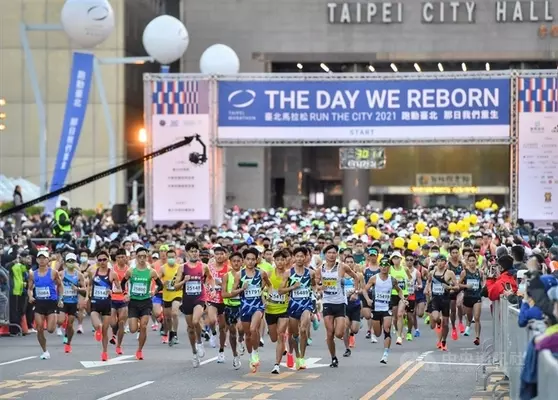 大仏 台北プレミア 柯文哲市長も出席 台湾 17年10月12日 エキサイトニュース