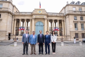 台湾の国会議長、仏上院を訪問  議員と意見交換