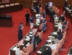 野党、与党が提出の中国軍事演習非難の決議案を否決／台湾