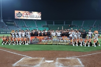 統一ライオンズ、通算2000勝　台湾プロ初の快挙　林岳平監督、長年の応援に感謝