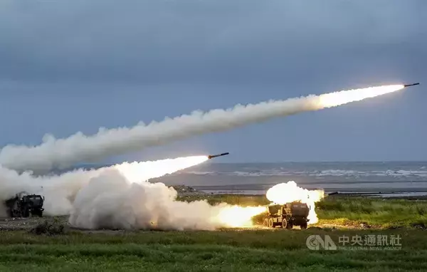 陸軍、台中でハイマース実弾演習　西海岸では初めて／台湾