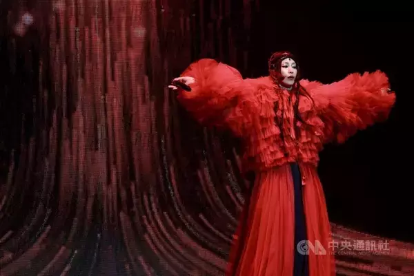 中島美嘉、台湾のファン前に熱唱　声出なくなるトラブルに「私が一番びっくり」