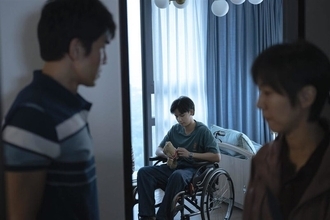 「有用な人」のリー・ユンチャン監督、釜山国際映画祭で監督賞受賞／台湾
