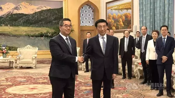 国民党副主席と中国共産党序列4位が会談　両者が「両岸には共通の血」と言及／台湾