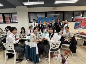 新竹と兵庫の高校生が交流　修学旅行で台湾訪問　ロボットカーを共同製作