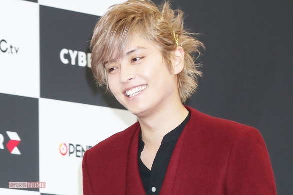 News手越祐也のピンク髪に はじ恋 ファンが大激怒 交際疑惑タレントも同色に 匂わせか と騒然 19年3月11日 エキサイトニュース