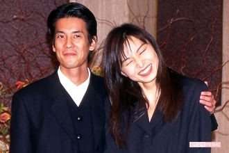 唐沢寿明、今期ドラマで最年長主役、人気の裏に“絶対的味方”妻・山口智子の存在