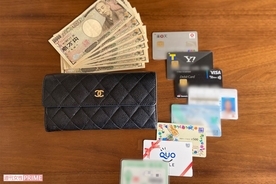 1000万円貯蓄した主婦も実践！お金のプロが解説、貯まる財布は「カードが2枚」