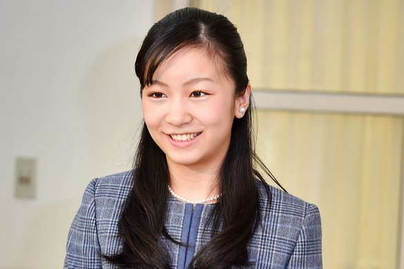 佳子さま 英国キャンパス内で早くも外国人留学生と打ち解けられる 17年9月26日 エキサイトニュース