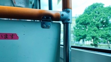 偶然で片づけるにはあまりにも不思議　別のバスに乗っていた母と私に驚きの出来事が（大阪府・60代女性）