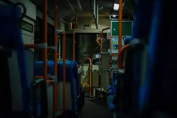 「偶然で片づけるにはあまりにも不思議　別のバスに乗っていた母と私に驚きの出来事が（大阪府・60代女性）」の画像